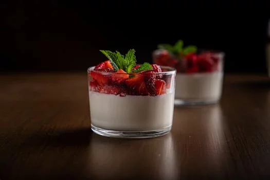 panna cotta vanilla cream berry sauce